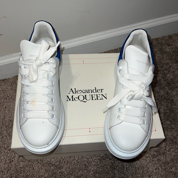 Size 38 Alexander McQueen - Picture 2 of 4
